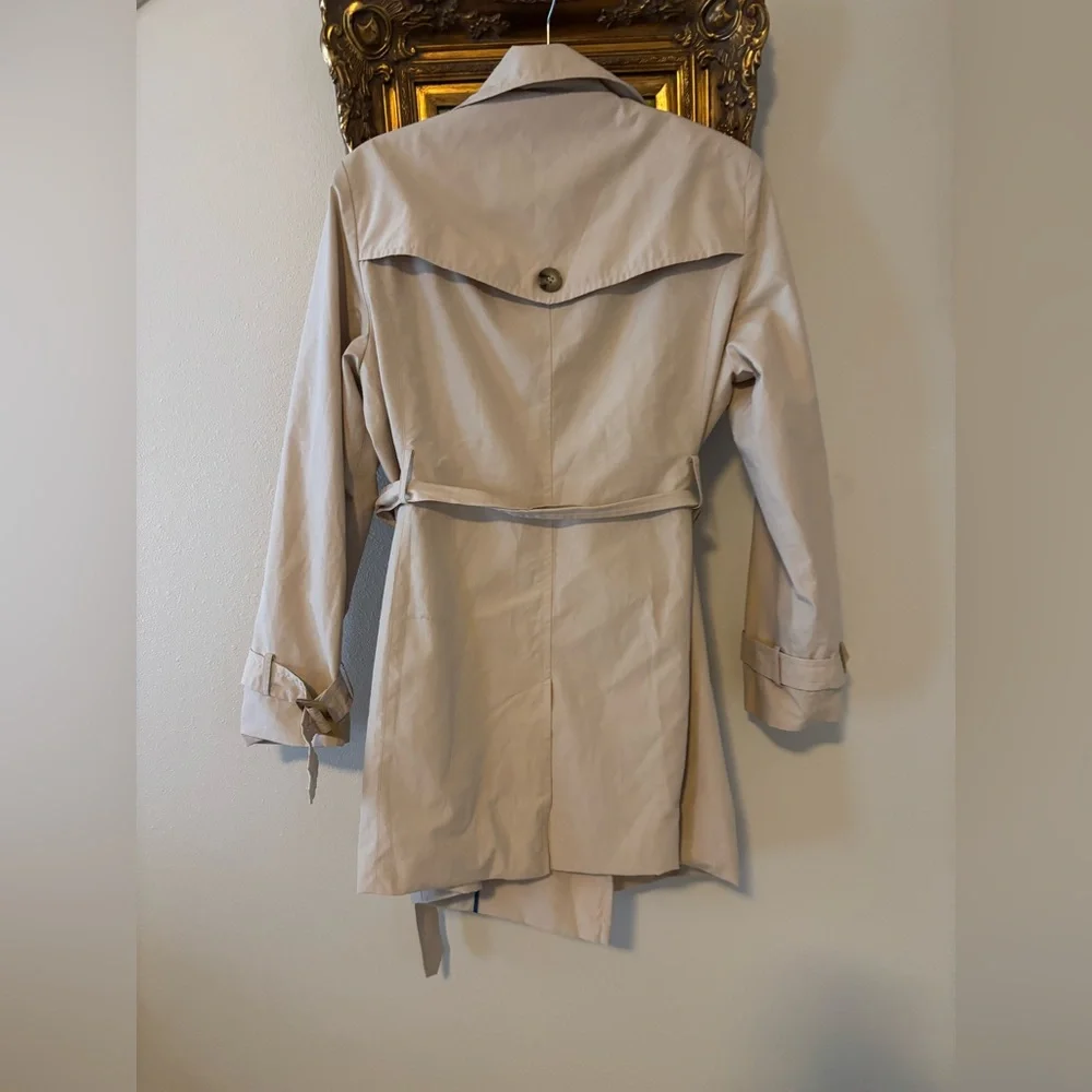 London Fog Beige Double-Breasted Trench Coat - Picture 4 of 4